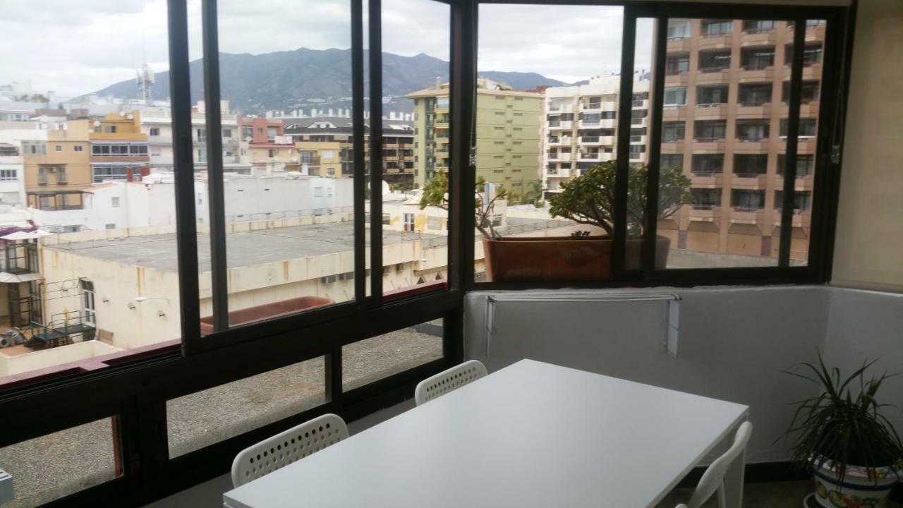 Apartamento Apartamento junto al puerto de Fuengirola Exterior foto